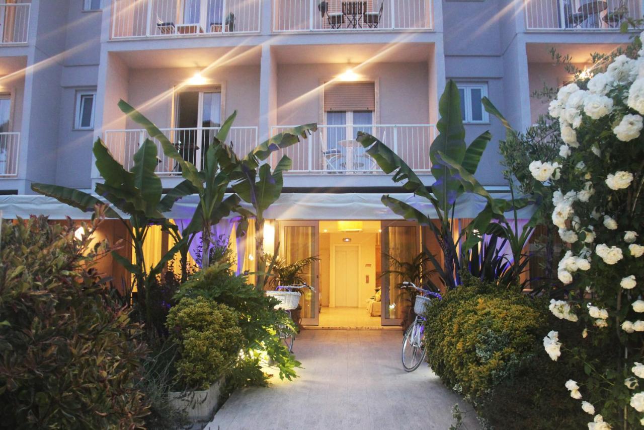 Hotel Bijou Forte dei Marmi Exteriör bild