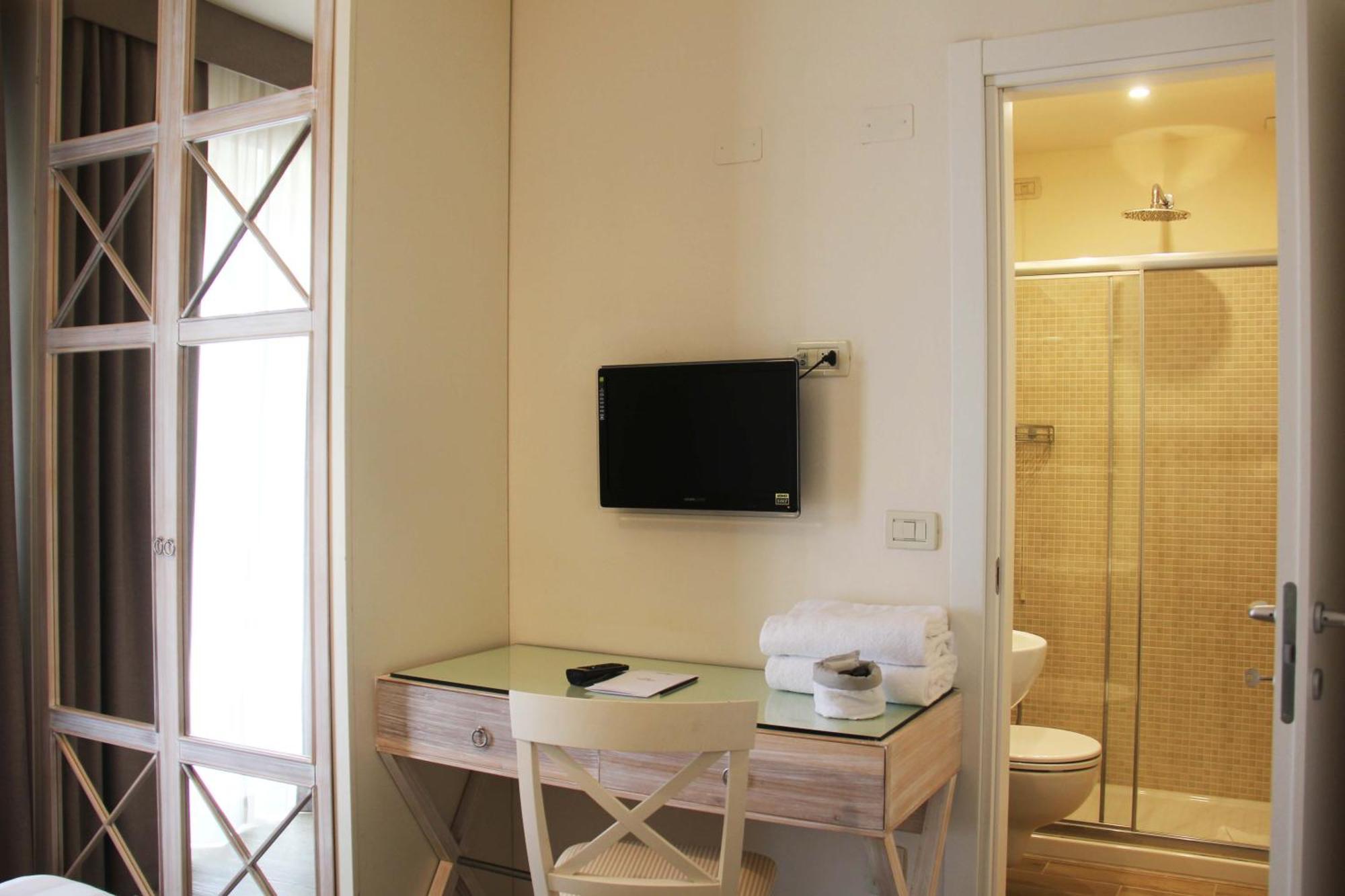 Hotel Bijou Forte dei Marmi Rum bild