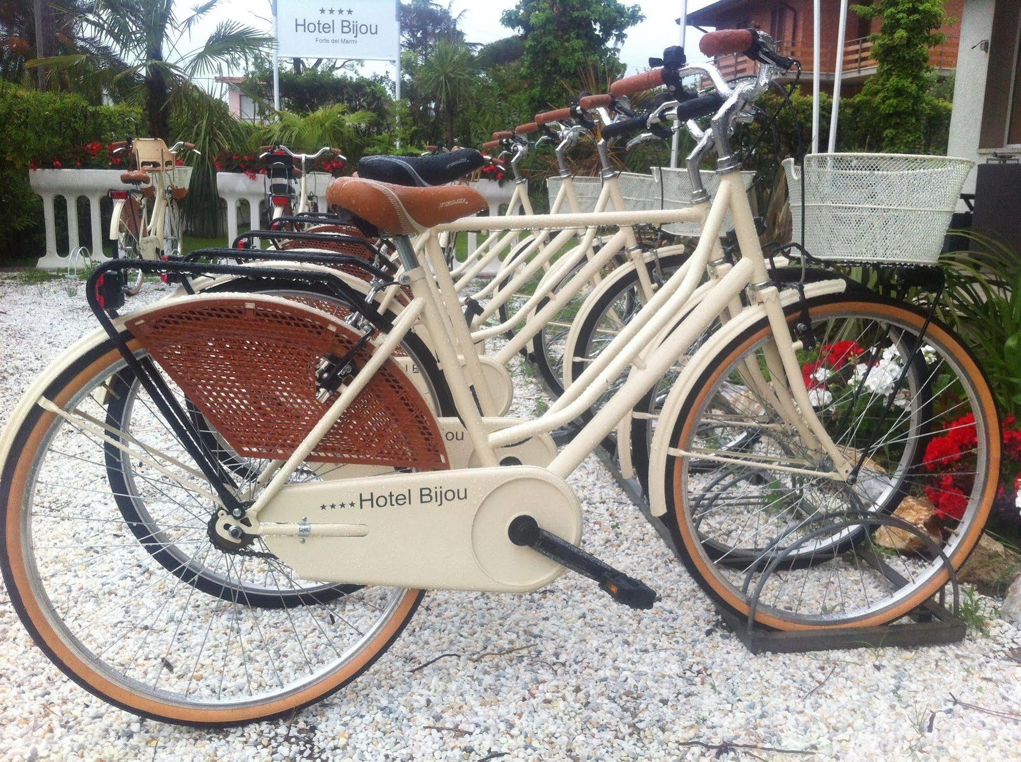 Hotel Bijou Forte dei Marmi Exteriör bild